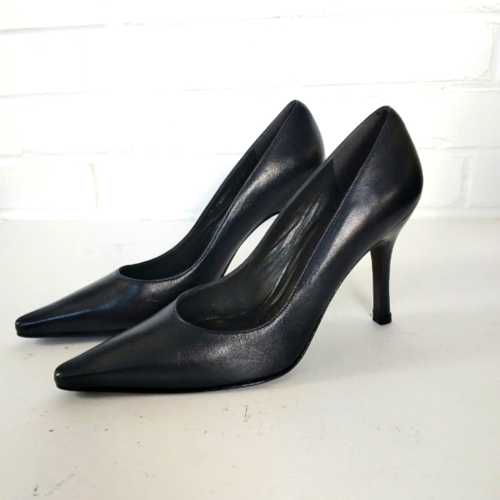 Stuart Weitzman Navy shoes sz 7M new
